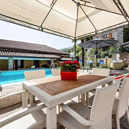 Tatiana A4 * Tremosine