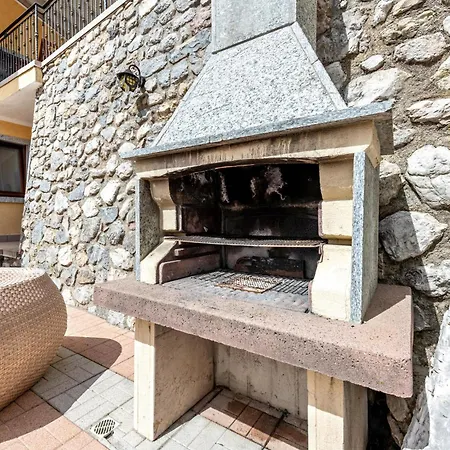 Tatiana A4 * Tremosine